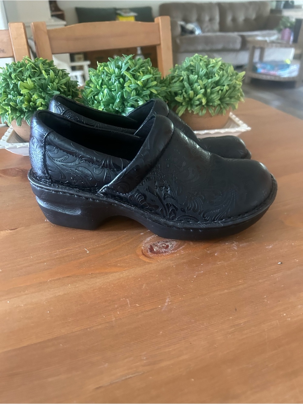 b.o.c. Born Concept Black Tooled Leather Paisley Clogs Mules via 7.5